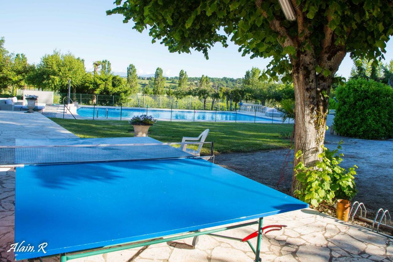 Paradise Challets And Camping 호텔 Sarrecave 외부 사진