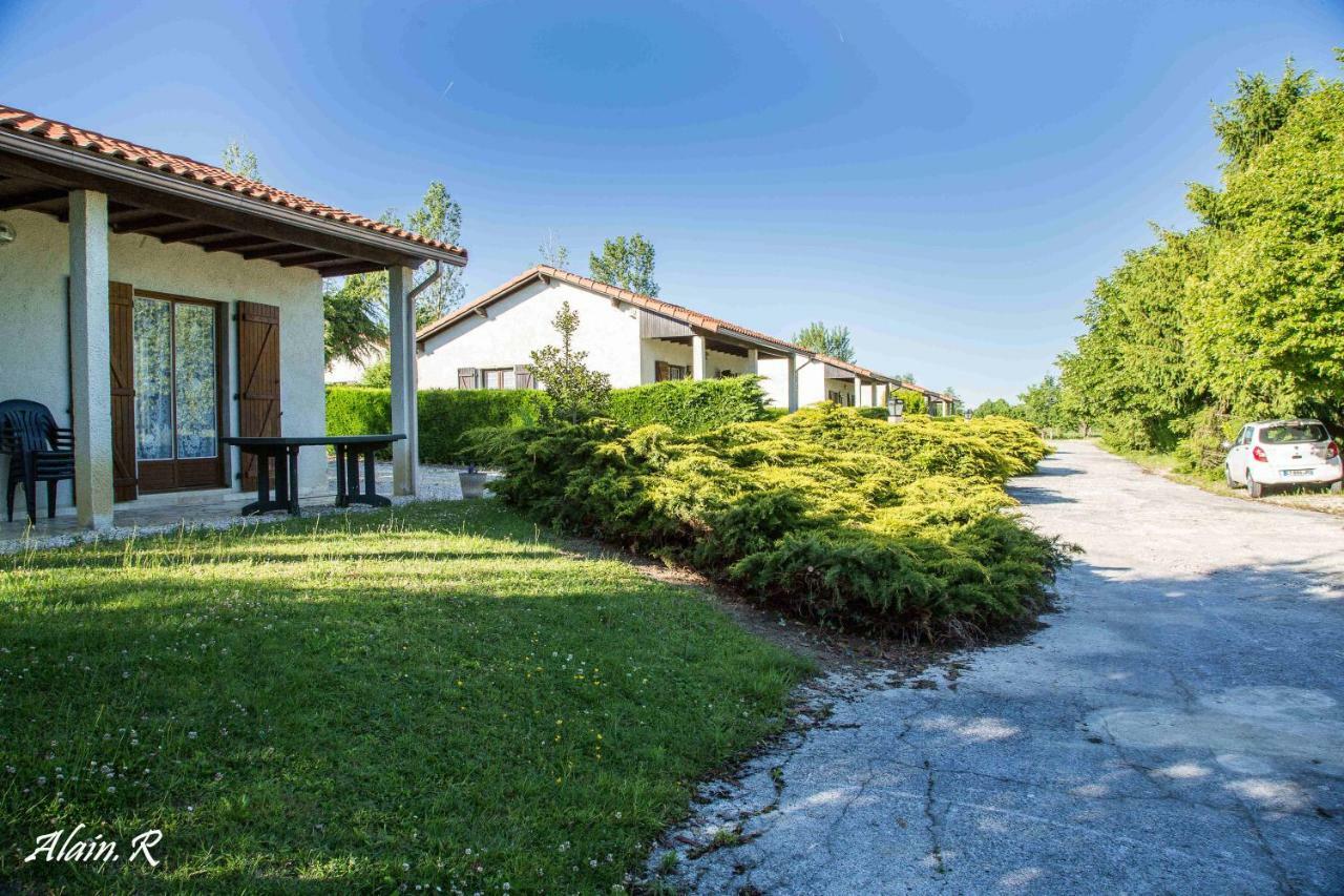 Paradise Challets And Camping 호텔 Sarrecave 외부 사진